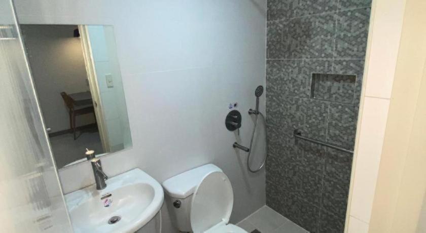 מנילה Hotel Sogo Sta Mesa מראה חיצוני תמונה