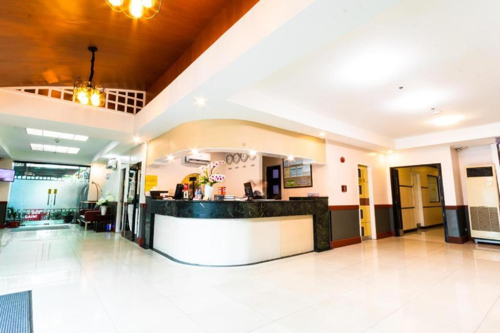 מנילה Hotel Sogo Sta Mesa מראה חיצוני תמונה