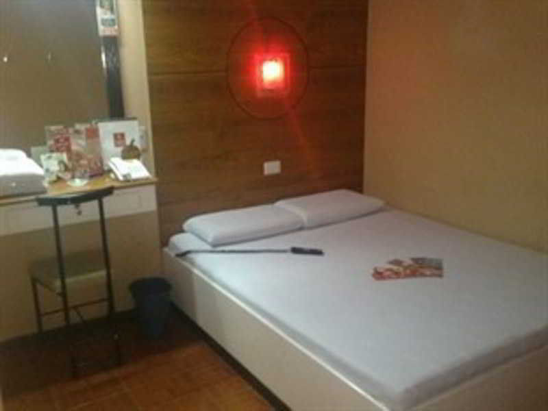 מנילה Hotel Sogo Sta Mesa מראה חיצוני תמונה