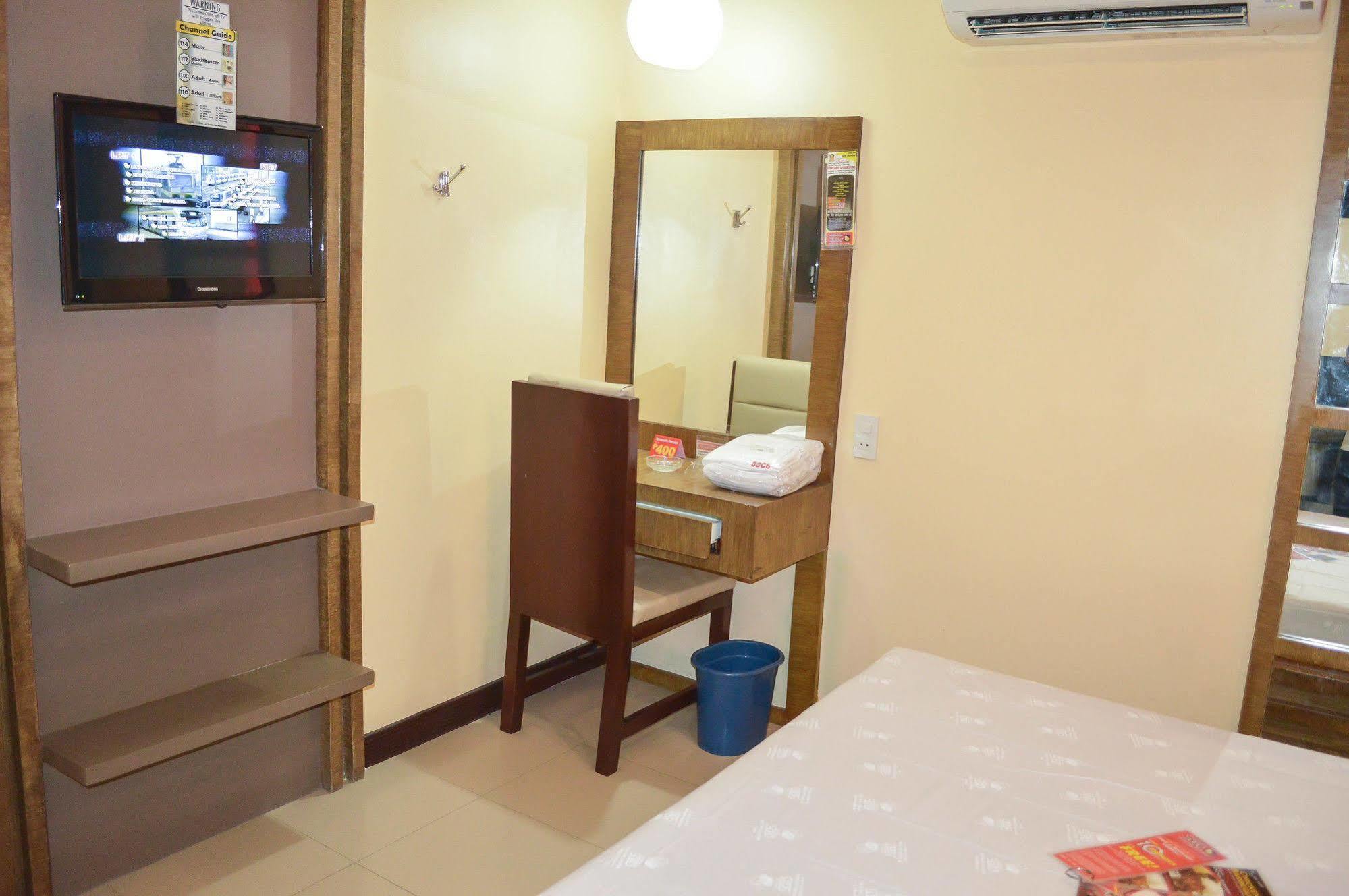 מנילה Hotel Sogo Sta Mesa מראה חיצוני תמונה