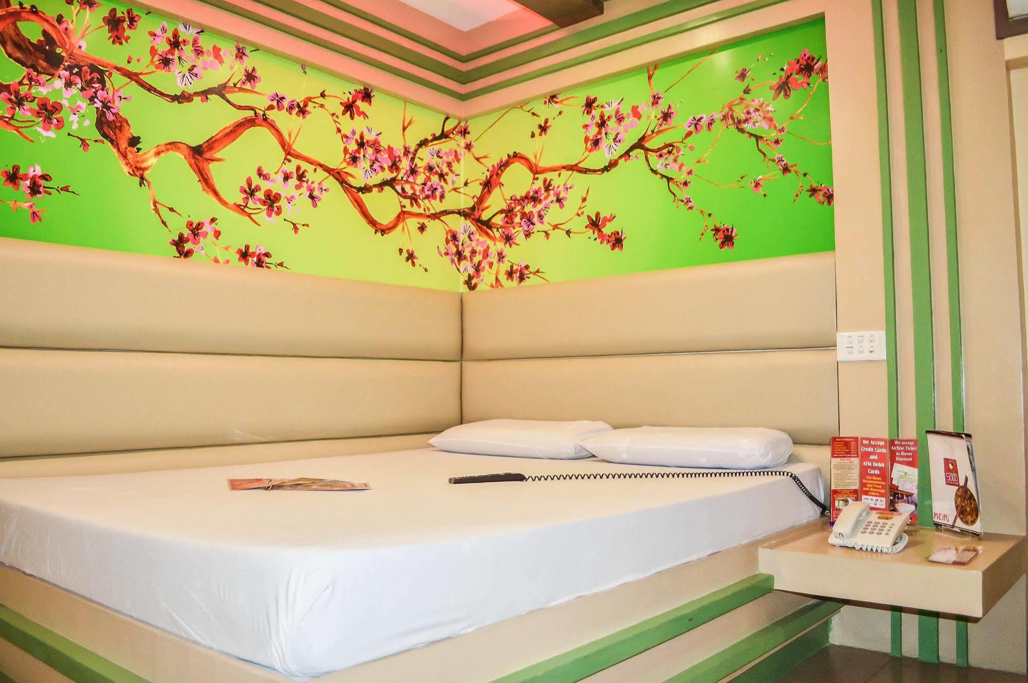 מנילה Hotel Sogo Sta Mesa מראה חיצוני תמונה